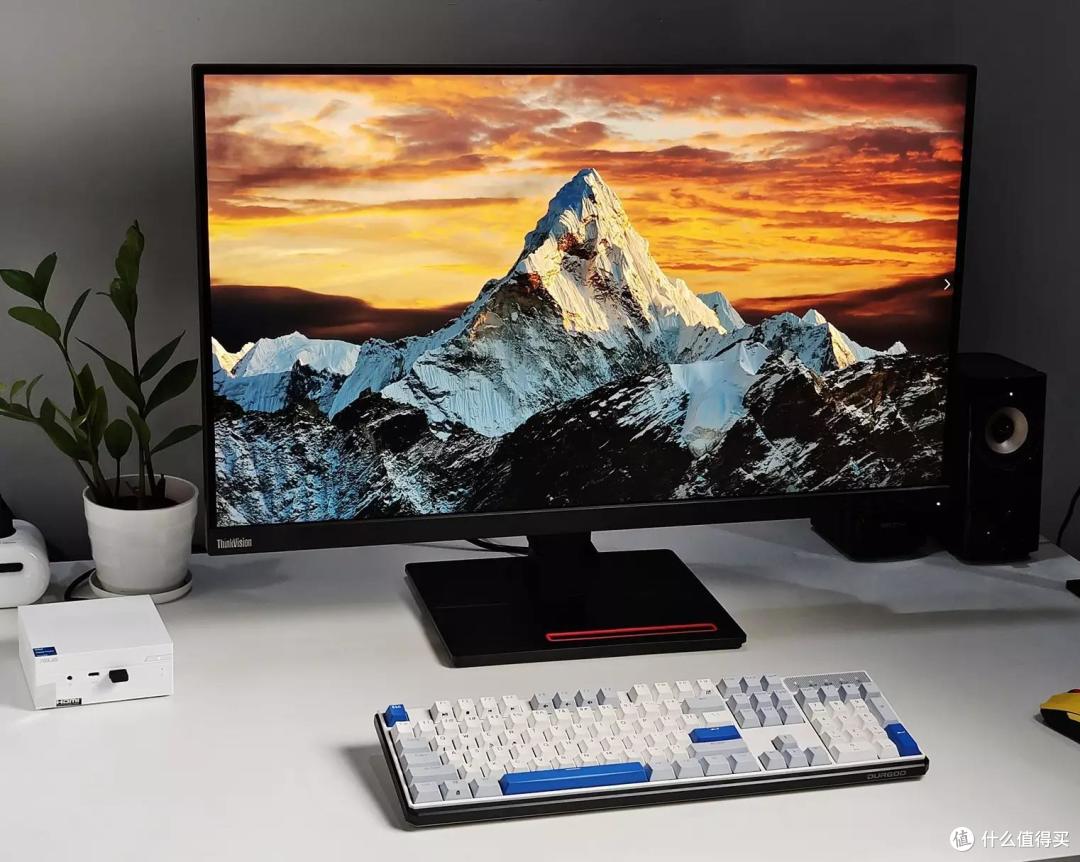 靠谱的商务大屏4K显示器 - ThinkVision P32p