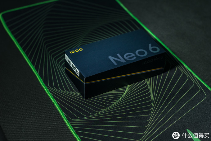 各项均衡,游戏更强,超值的旗舰机,iQOO Neo6详细体验