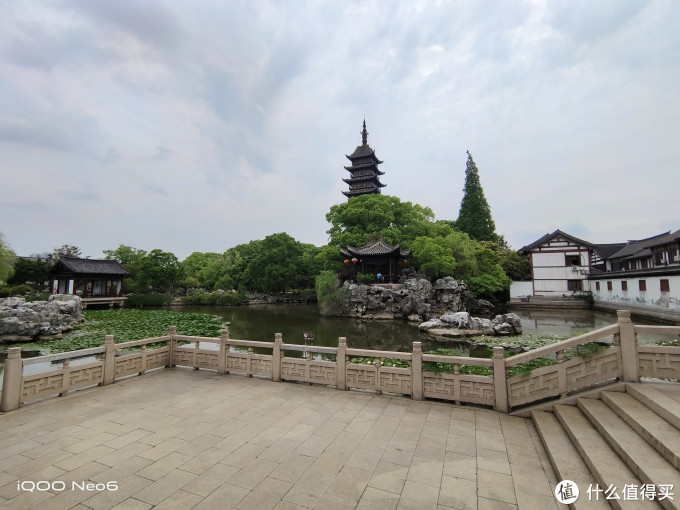 各项均衡,游戏更强,超值的旗舰机,iQOO Neo6详细体验