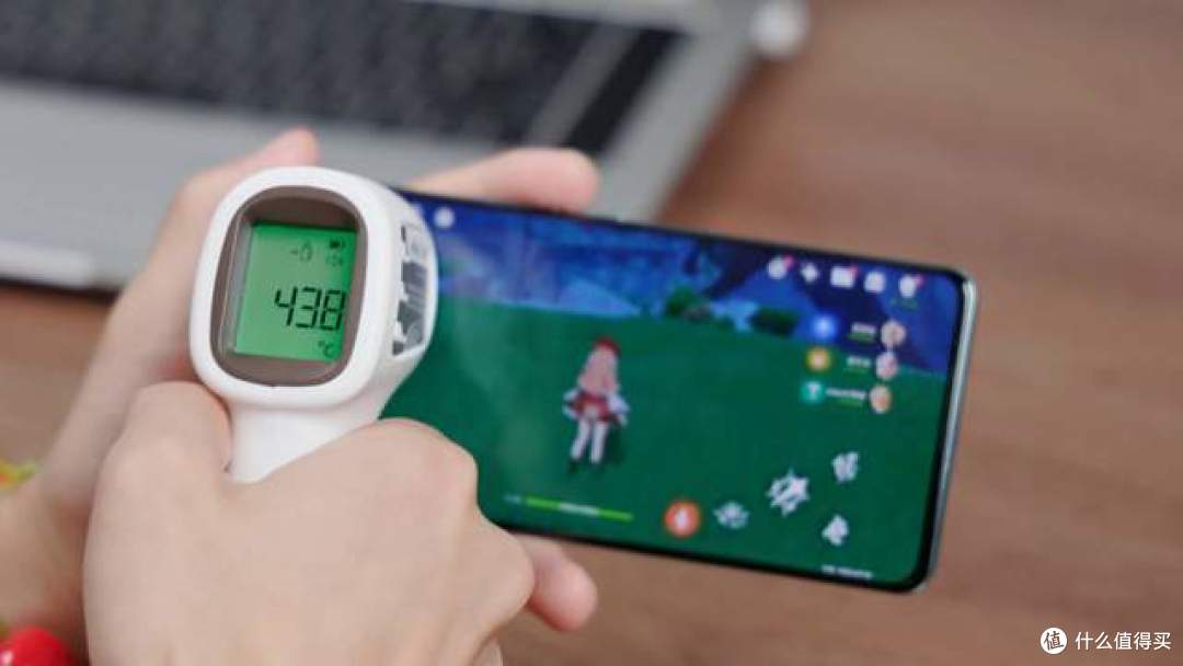 vivo S15 Pro体验:E5屏+天玑8100性能三件套,线下机也开始卷了?