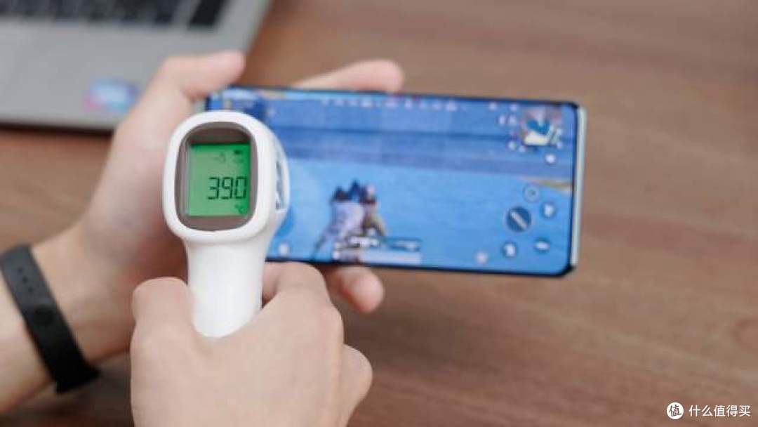 vivo S15 Pro体验:E5屏+天玑8100性能三件套,线下机也开始卷了?