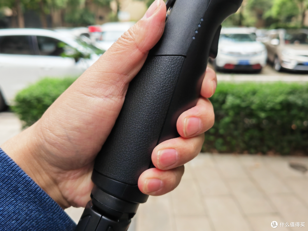 手机稳定器是智商税?浩瀚M5稳定器表示不服,实测告诉你是否值得买!