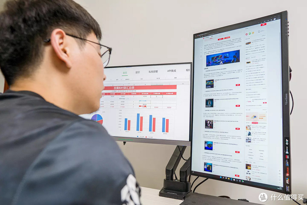 双屏无线办公桌面搭建,清爽且效率!