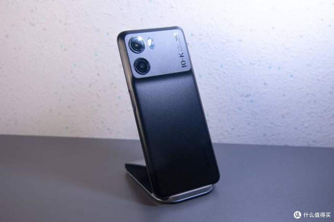 618值得买的 超值手机推荐 大小通吃的OPPO K10