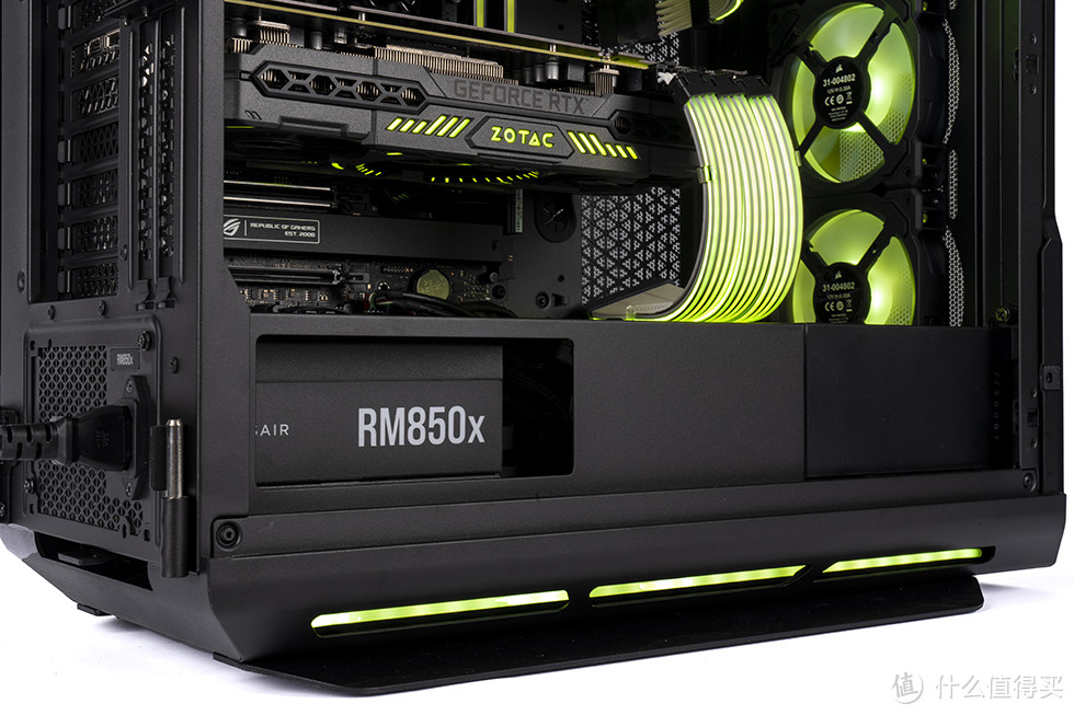 暴力青柠 - 海盗船 iCUE 5000T RGB 装机展示
