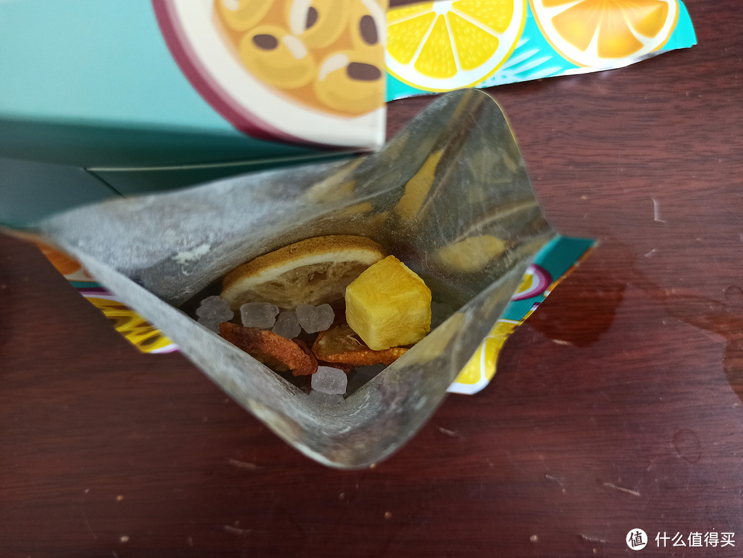 清香酸爽，1袋不到1块钱，白菜价购买的金桔百香果柠檬茶开箱。