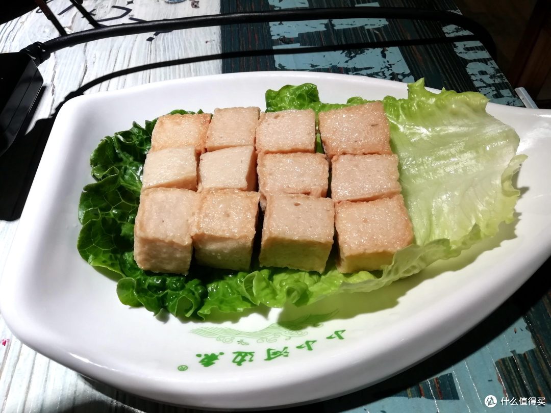90后宝妈过生日,一家四口吃烤鱼,花费186吃到撑,大家看值吗?