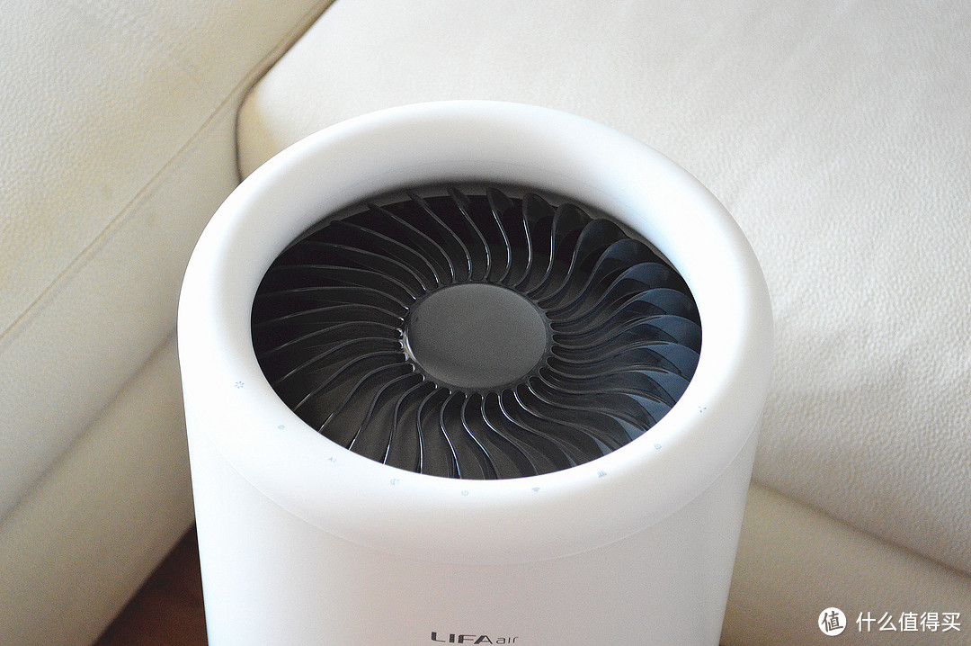 这不仅仅是一台空气净化器——LIFAair LA-Y300等离子体空气消毒机