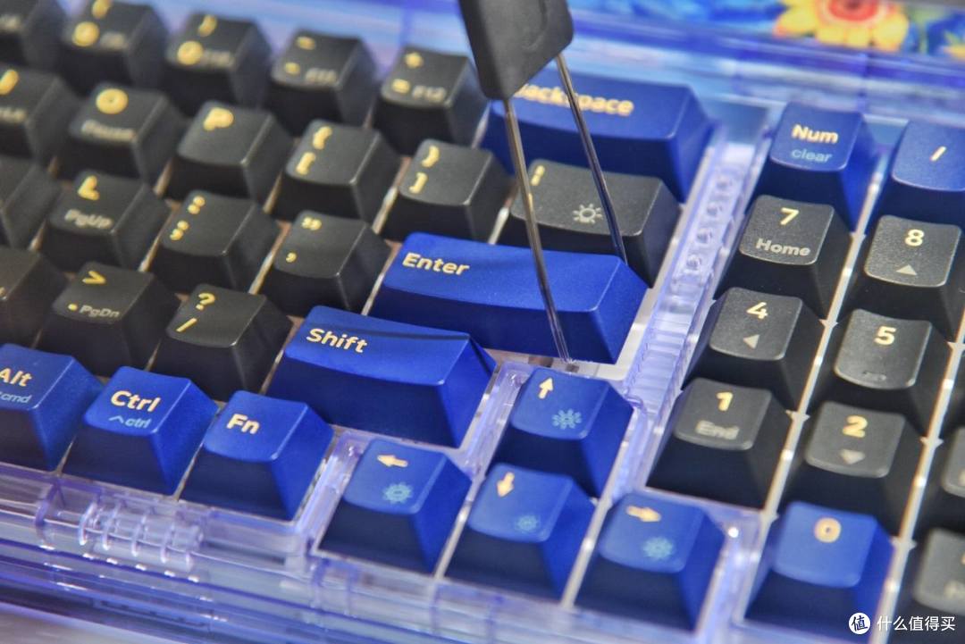 第一次玩带PRG灯的机械键盘，白轴、梵高星空定制，买对了么？