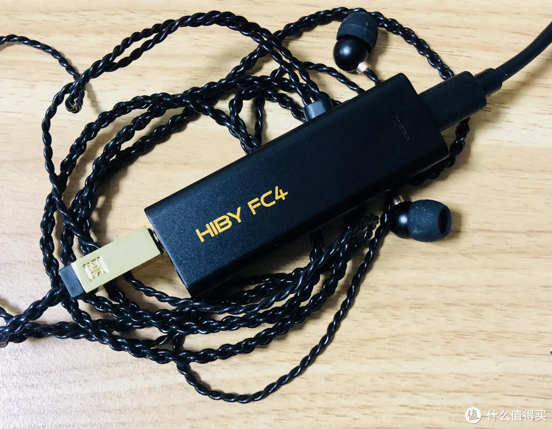 听音乐还得是海贝HiBy FC4耳机便携解码功放，仿佛在听现场演唱会