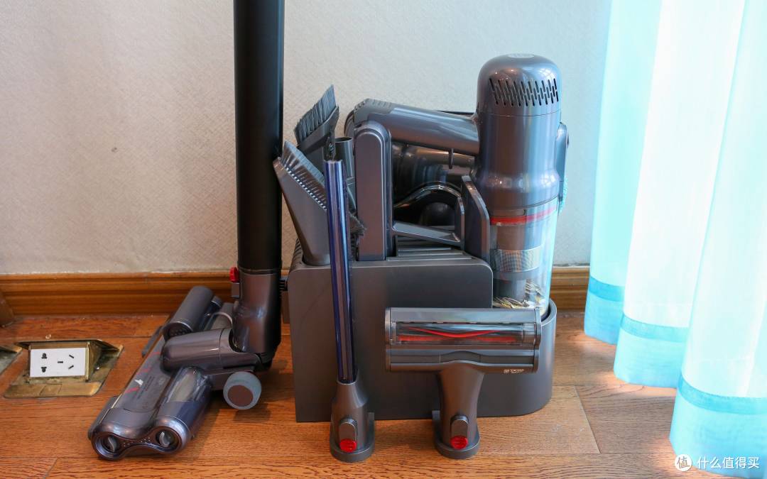 更专业的吸尘器品牌,小狗T12PLus Rinse擦地吸尘器使用测评