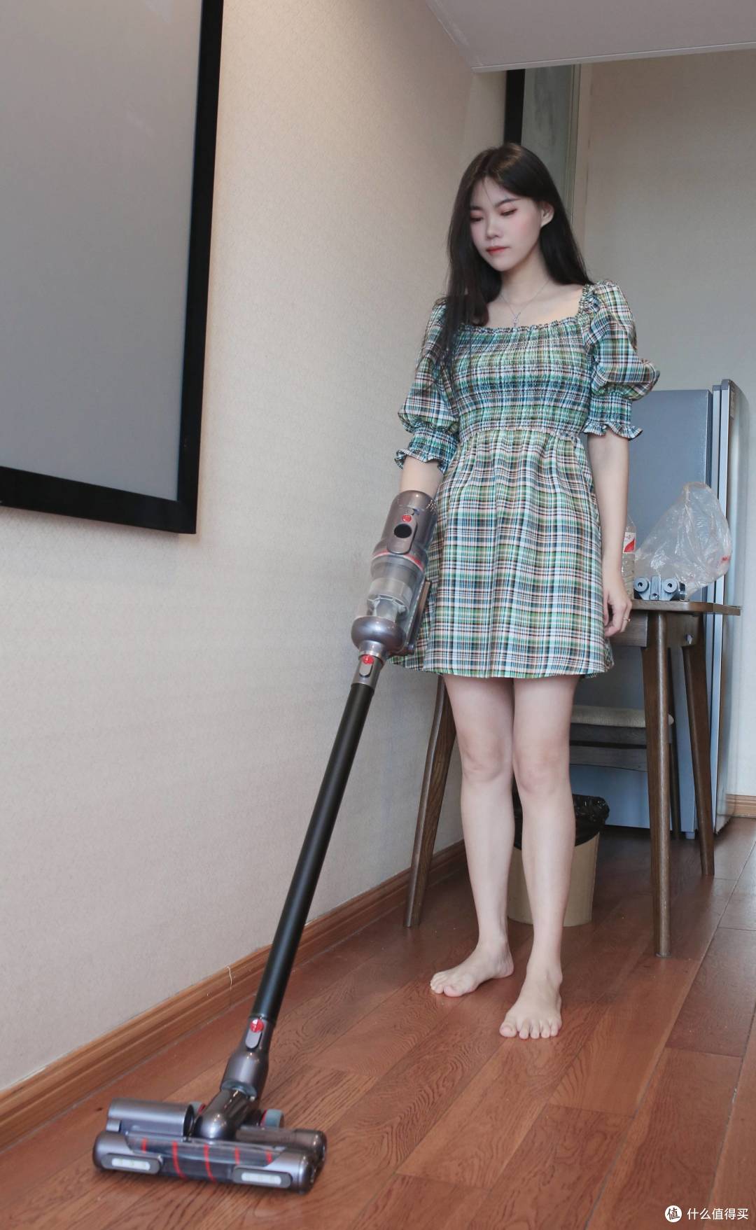 更专业的吸尘器品牌,小狗T12PLus Rinse擦地吸尘器使用测评