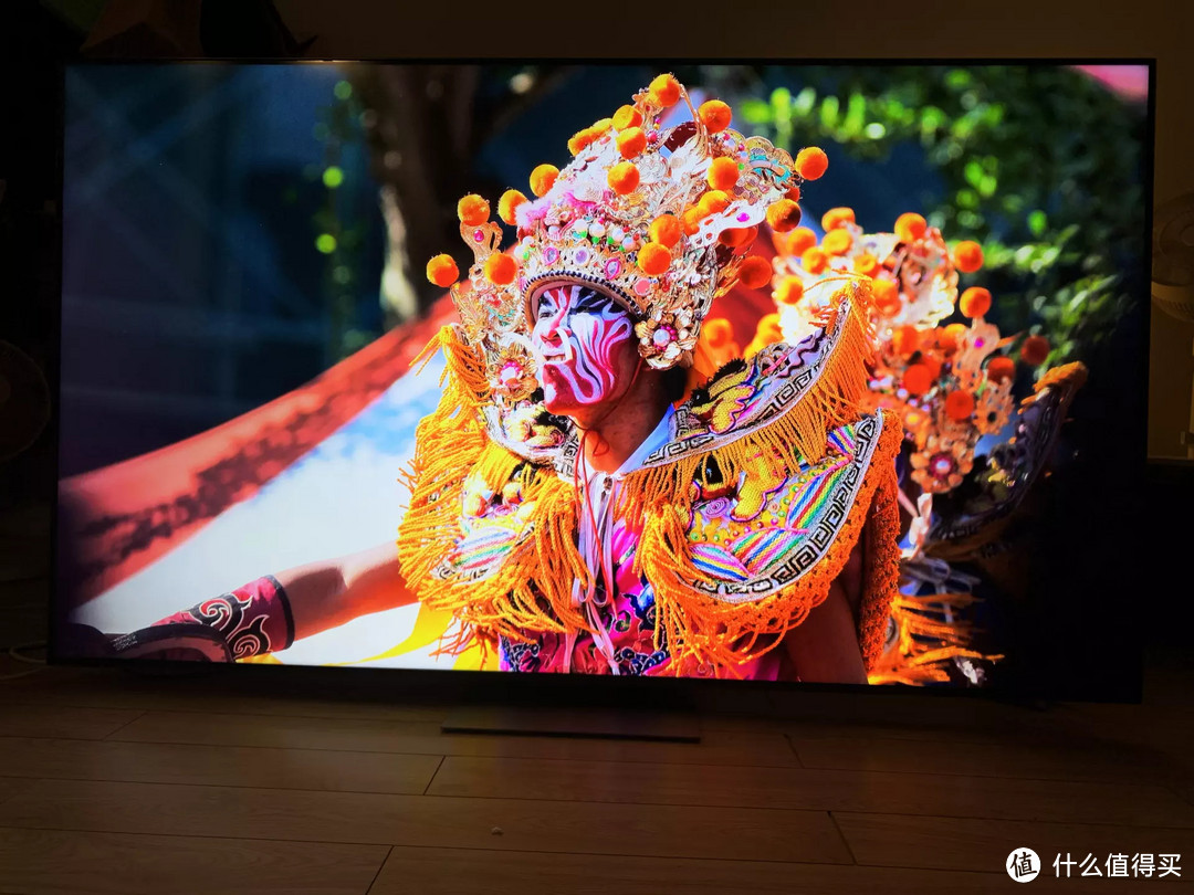 TCL Q10G Mini LED电视开箱体验：画质价格真王炸，2022年必买款！