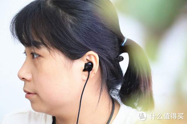 一加云耳Z2蓝牙耳机体验：充电10分钟，听歌一整天