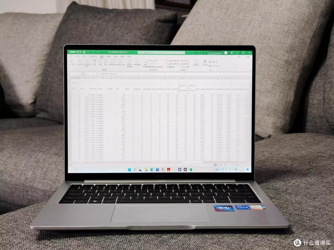 轻巧便携长续航，还是性能小钢炮？不只是轻薄本的全新荣耀MagicBook 14