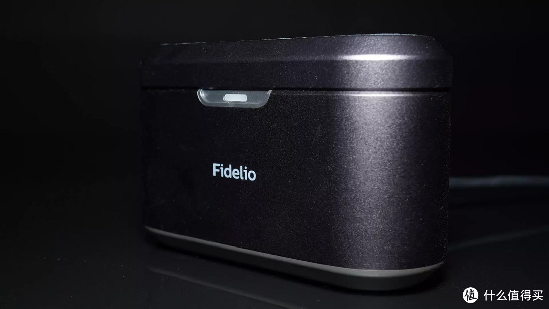 真无线中的音质王，有你想要的专注与动听:飞利浦Fidelio T1蓝牙降噪耳机