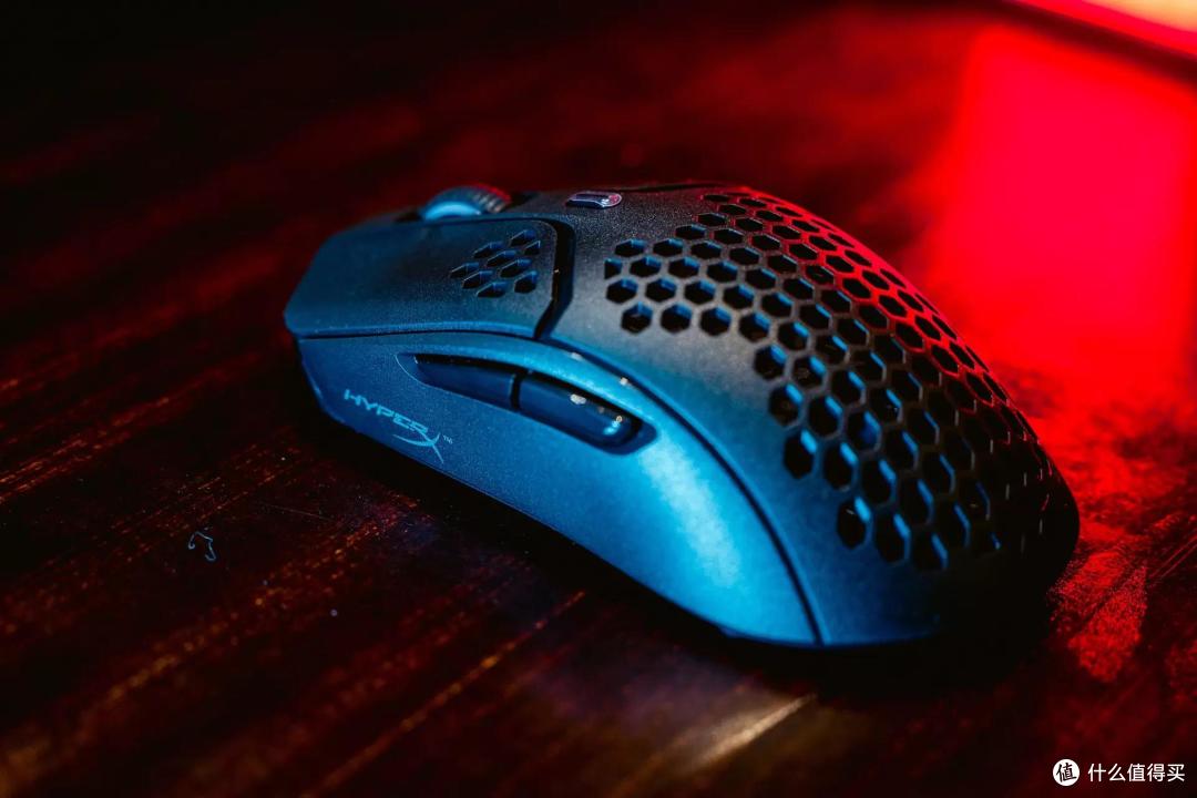 直接把线炫掉：HyperX 旋火无线版本