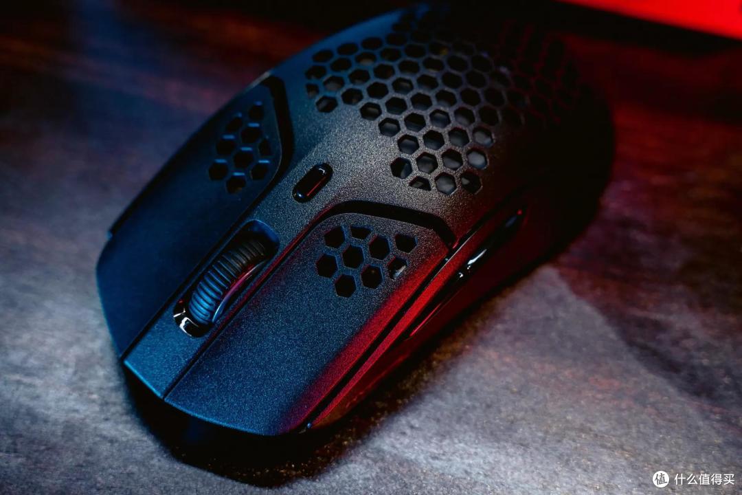 直接把线炫掉：HyperX 旋火无线版本