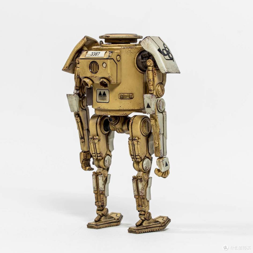 辐射,钢铁侠等等人偶产品的threezero合作,打造了threea,也是很有