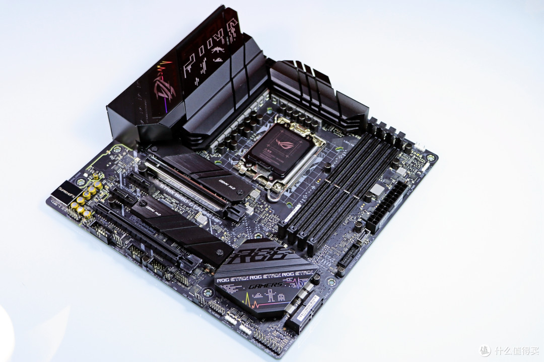 30% 超频幅度的 12400 ! 华硕 ROG B660-G 整机实战非 K 超频