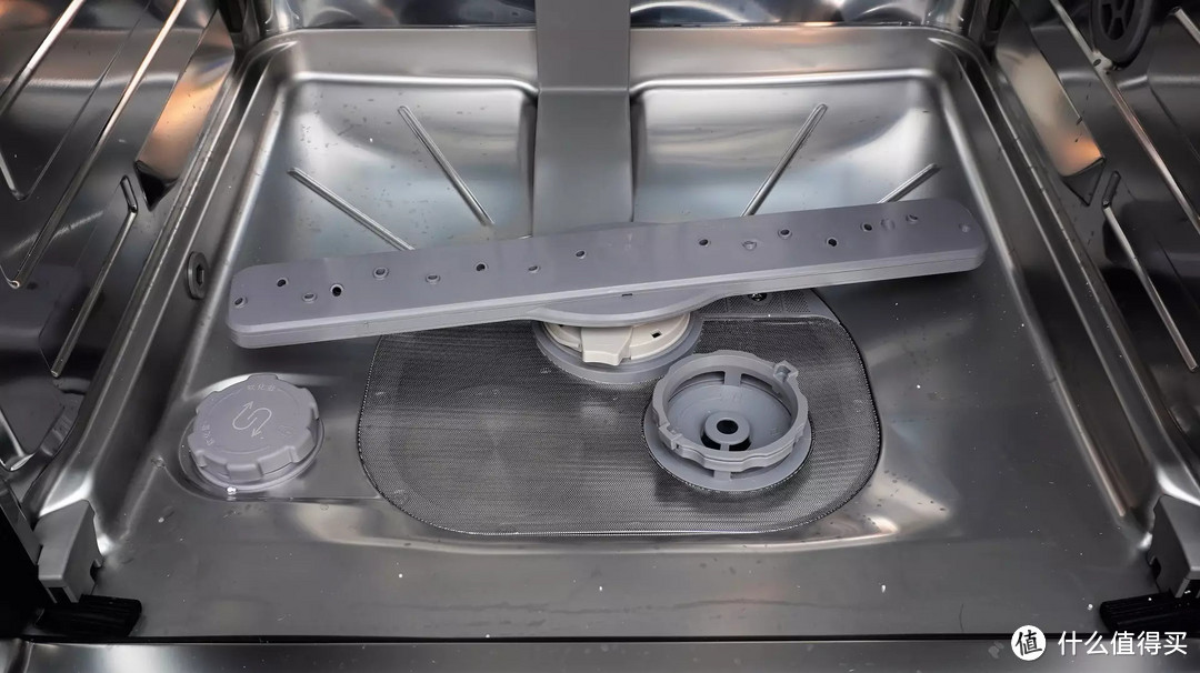 三翼三层洗+高能气泡洗，方太V6 13套嵌入式洗碗机清洁性能再上新台阶