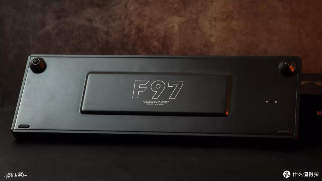 五彩斑斓的黑?铝厂黑武士F96金粉轴开箱