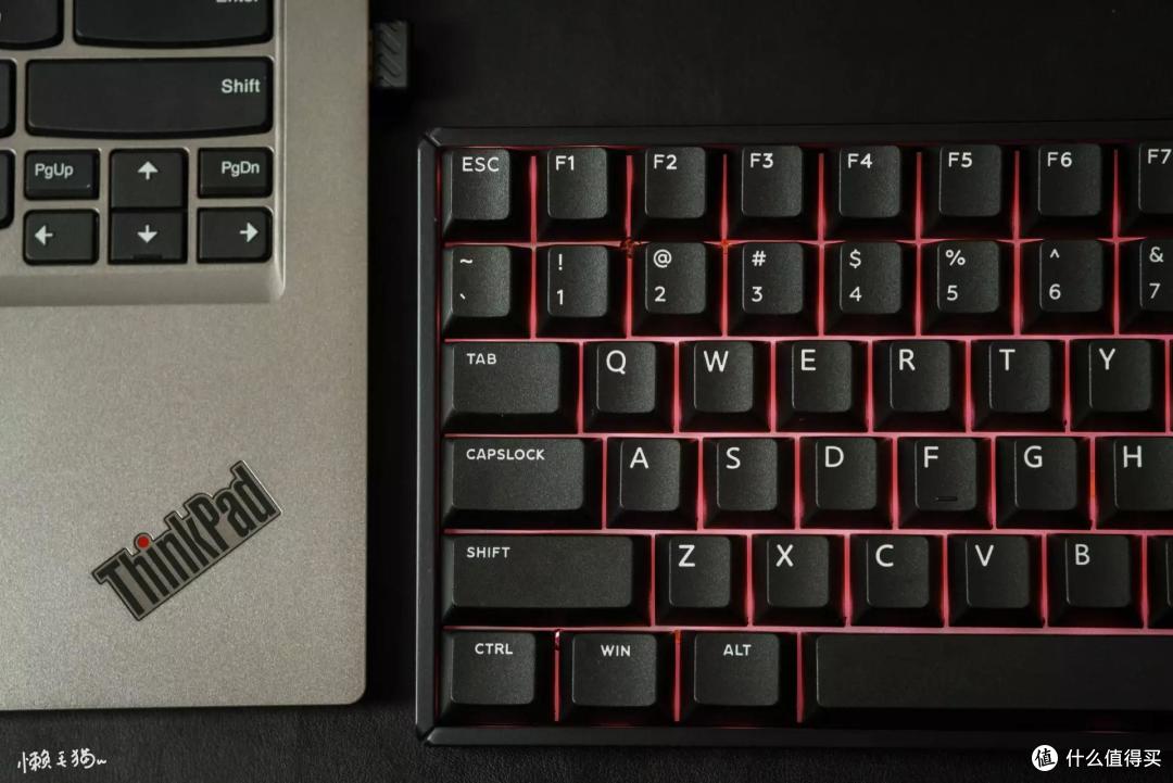五彩斑斓的黑?铝厂黑武士F96金粉轴开箱