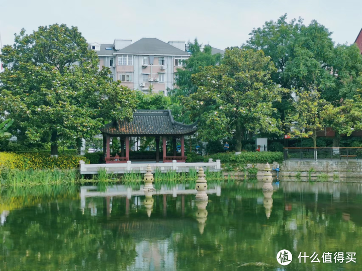 上海闹市区有一座公园，为了纪念他，修建了110年