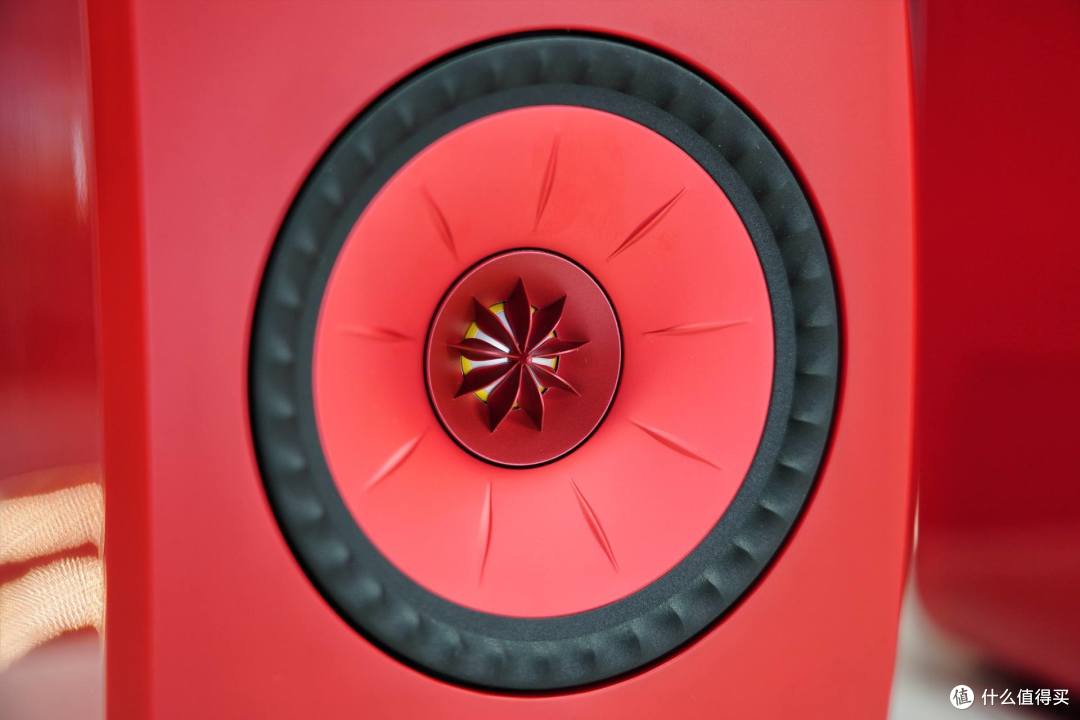 一机搞定客厅HiFi+桌面音响--KEF最新LSX II无线HiFi音响开箱
