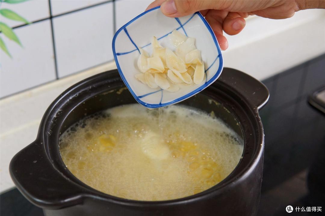 建议:夏季少喝白米粥,这7种粥换着给家人喝,身体有劲精神好