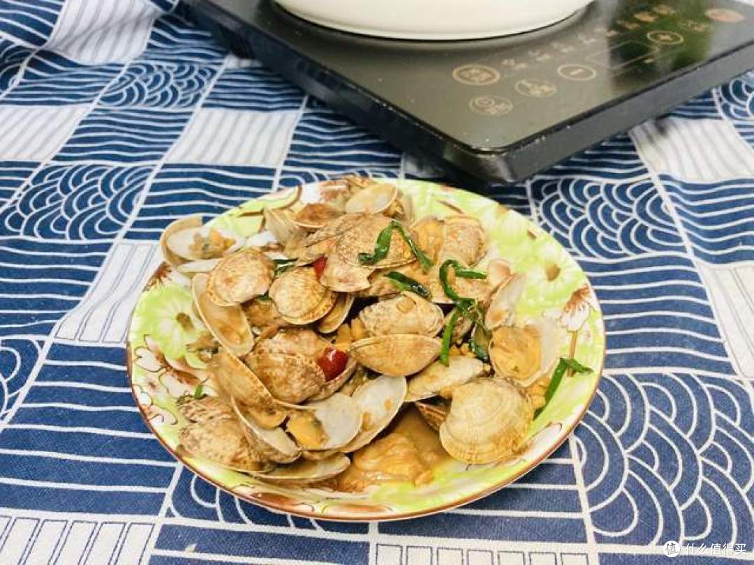 GiPP居派 靓彩Ⅱ耐铲不粘煎炒锅,高颜值实力派,不惧铁铲