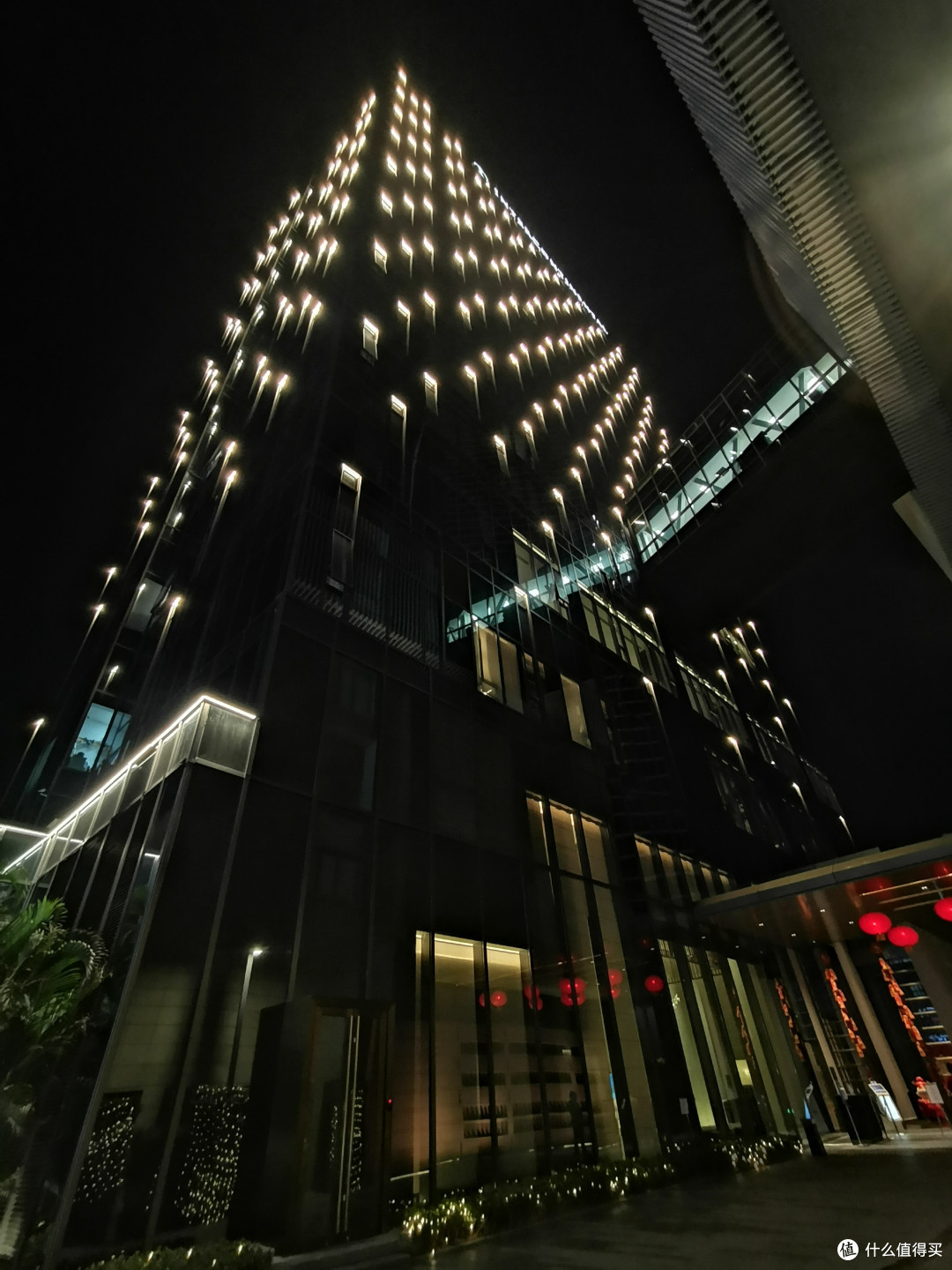 酒店的夜晚的外观