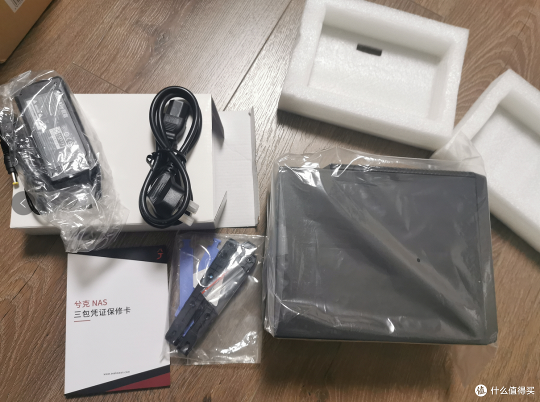 开箱一个小众NAS, 希克TS5002D