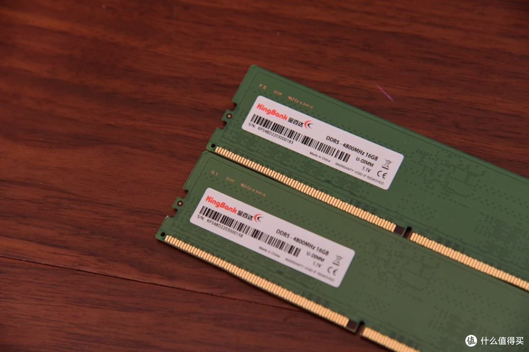 插固态4片,超内存6000MHz,12600K与技嘉Z690小雕PRO装机测试!