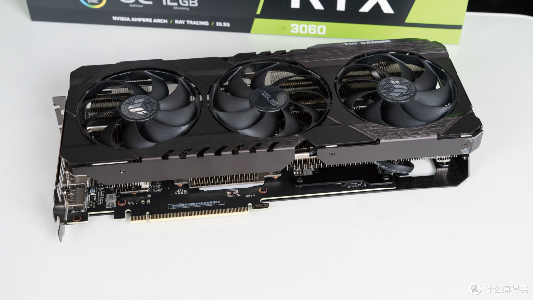华硕tufrtx3060o12ggaming乔思伯d40装机助力2k游戏的甜品级显卡