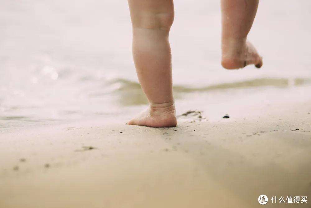 夏天宝宝能不能穿袜子？80%家长搞错了…强势安利这份娃夏季穿衣攻略！