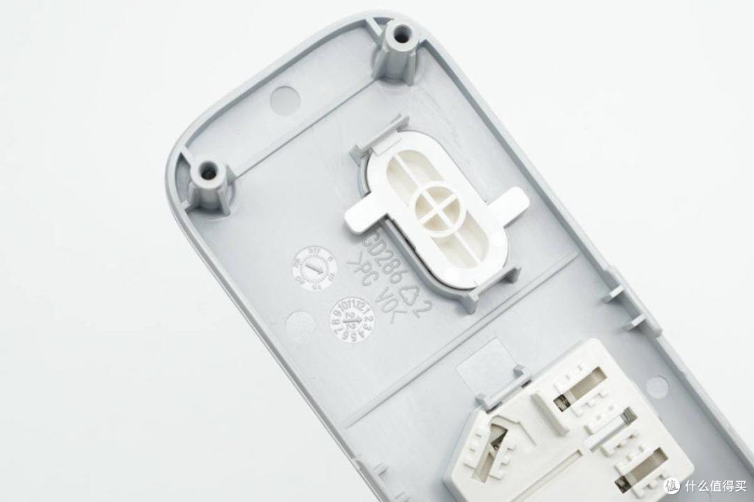 拆解报告:UGREEN绿联30W 2A1C智充数码排插CD286