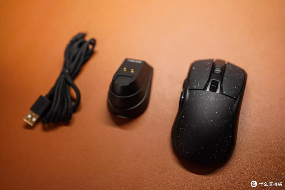 五彩斑斓的黑最高级,晒晒我的全黑书房主题桌面