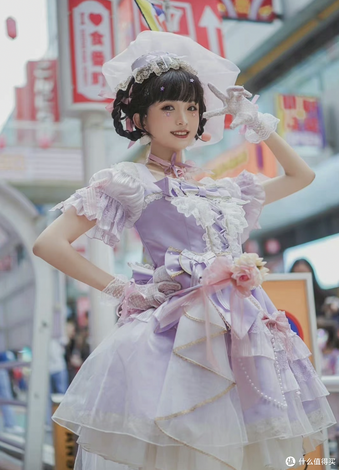 来扒一扒idol们穿的那些花里胡哨的服饰究竟是什么?