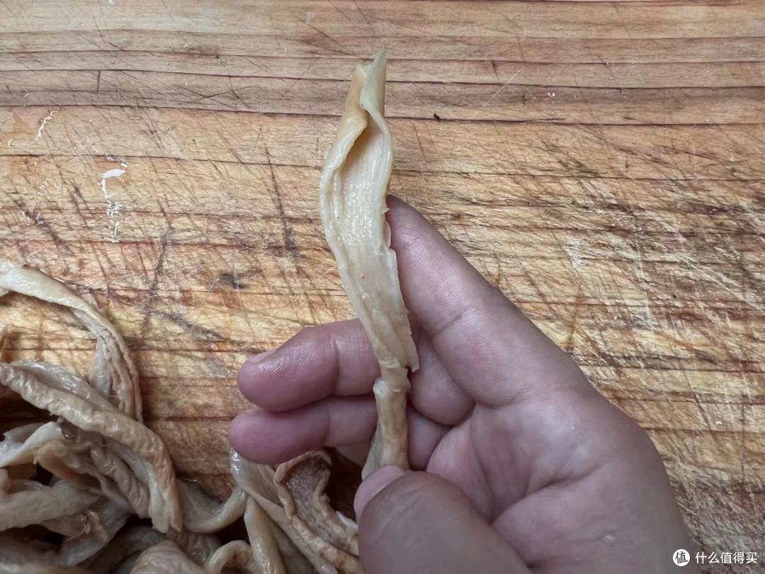 萝卜干骨头煲汤厨艺上手体验，闽式口感清淡不肥腻，汤香开胃好喝（内附烹饪过程）