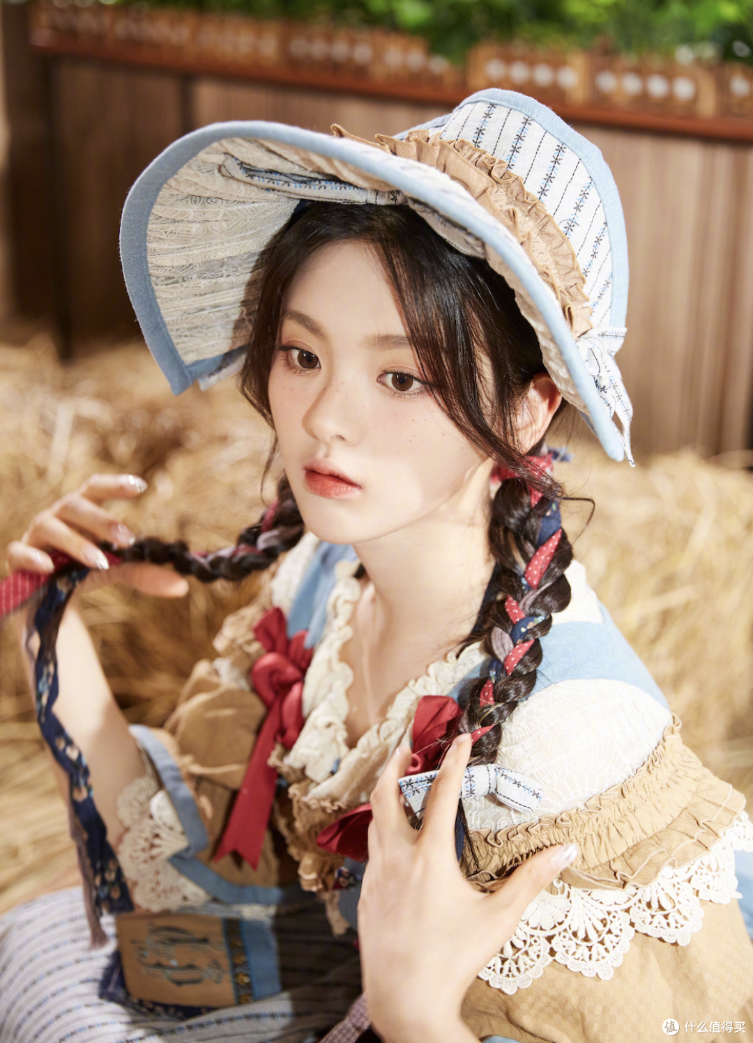 来扒一扒idol们穿的那些花里胡哨的服饰究竟是什么?