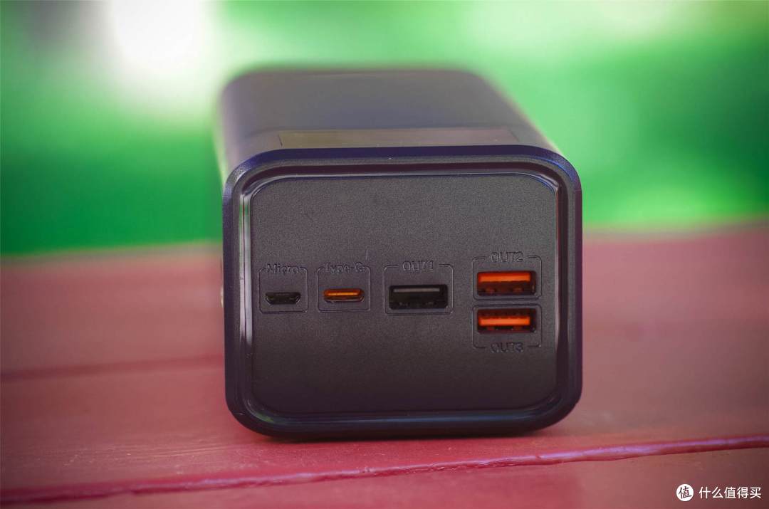 不足200元的移动电源巨无霸,57000mAh,告别充电焦虑