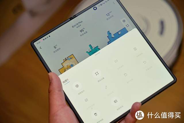 石头扫拖机器人T8 Plus上手：大吸力+集尘设计，一年只倒6次垃圾？