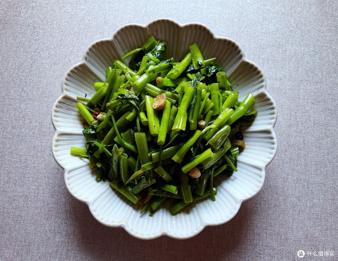 东莞一家子的午餐:荤素5道菜,实惠好吃;网友:为用心生活点赞