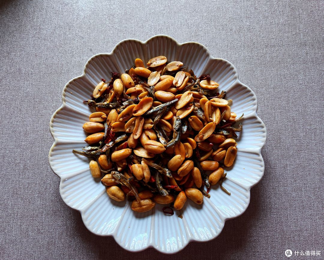 东莞一家子的午餐:荤素5道菜,实惠好吃;网友:为用心生活点赞
