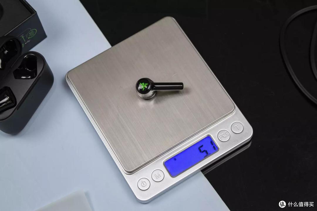 售价299:雷蛇(RAZER)战锤狂鲨X真无线蓝牙耳机开箱