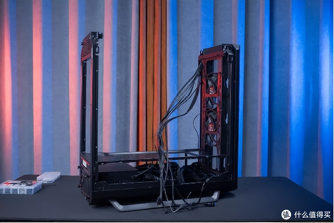 超大 "无声" 机箱:可装7个机械硬盘、显卡440mm、冷排420mm,德静界SILENT BASE 802