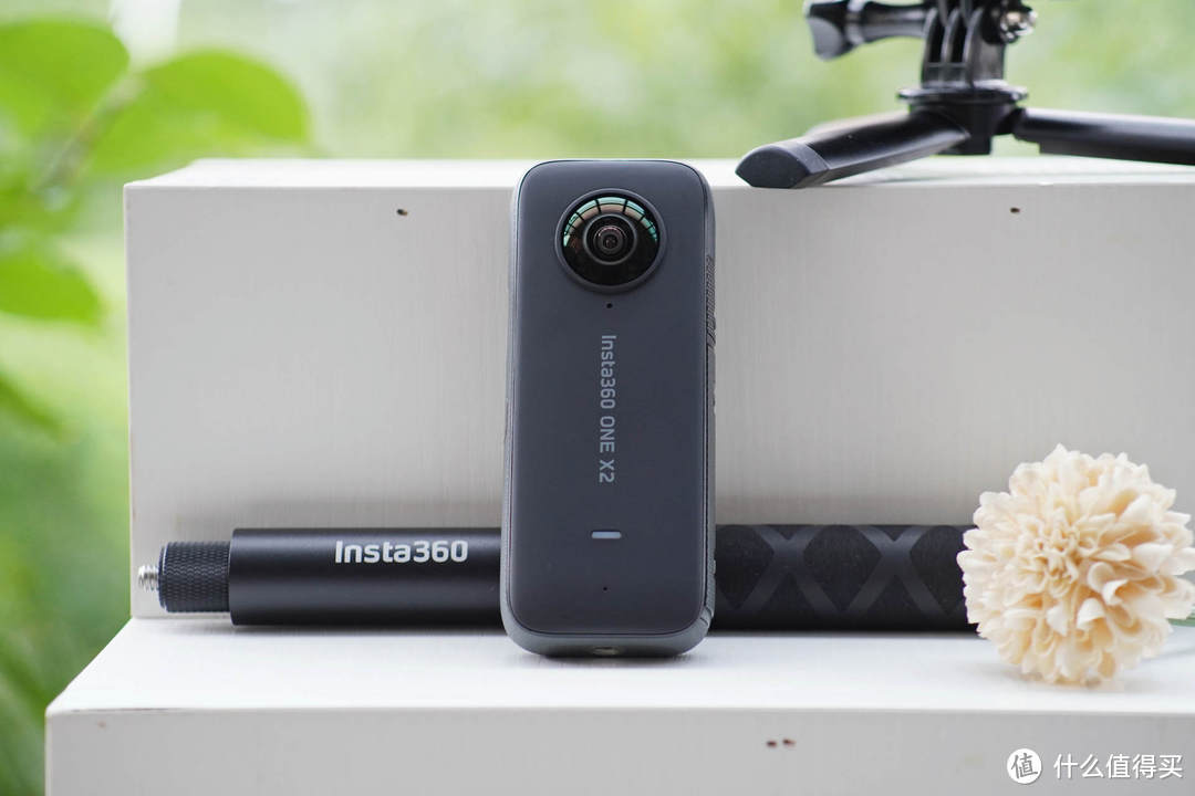 Vlog拍摄利器，Insta360 ONE X2口袋全景运动相机
