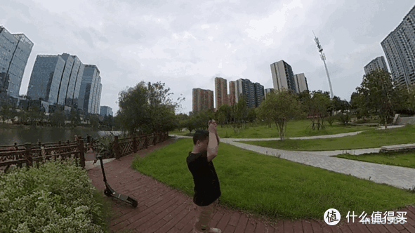 Vlog拍摄利器,Insta360 ONE X2口袋全景运动相机
