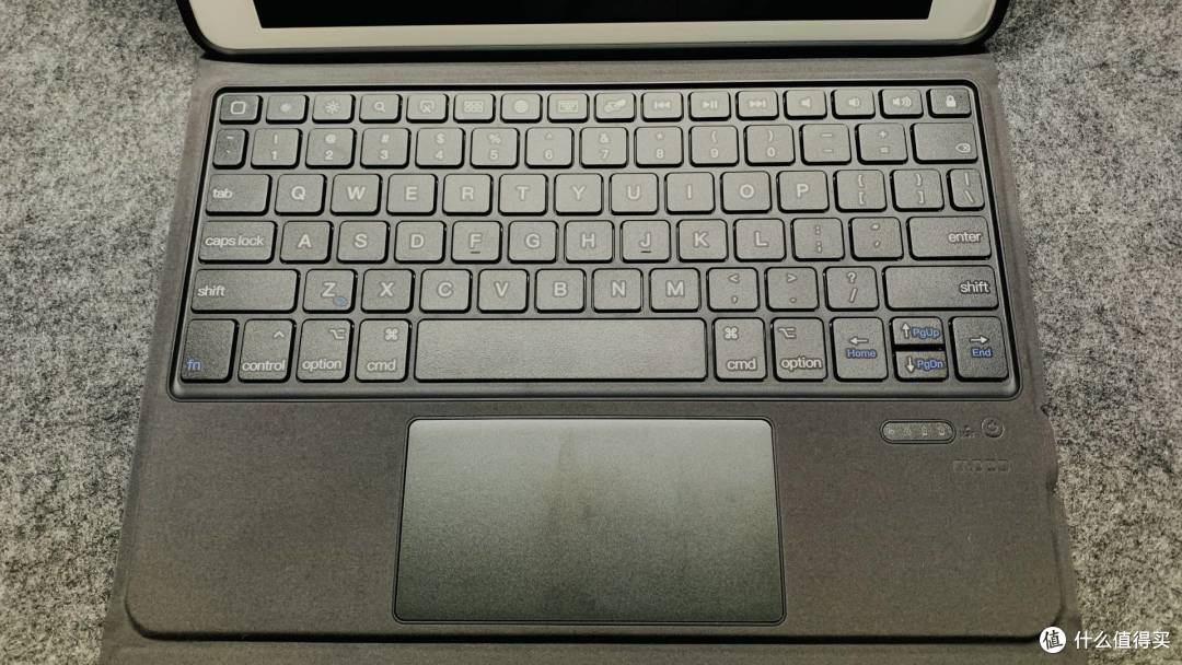 让你的i Pad秒变生产力工具—雷柏XK300无线蓝牙键盘